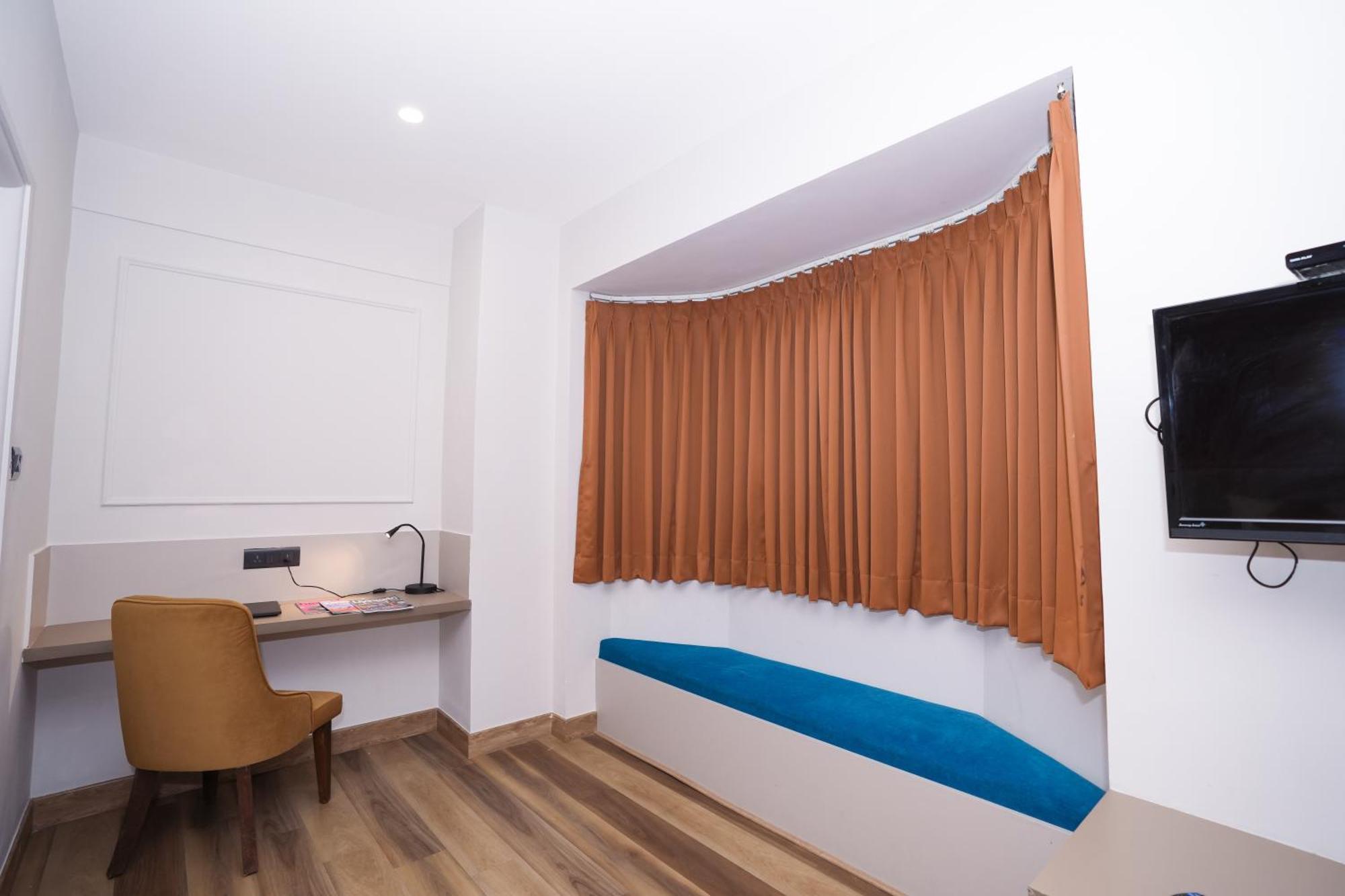 Hotel Vaishnavi Residency Bangalore Exterior foto